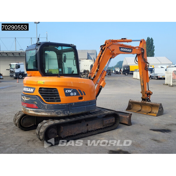 2021 Doosan DX63-3-41248225