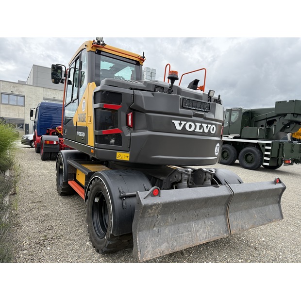 2022 Volvo EW180E-41256056