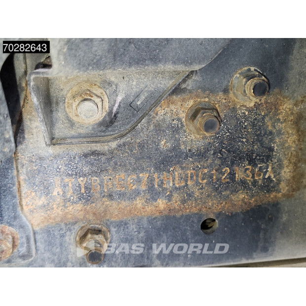 2021 MITSUBISHI 7C18-41264904
