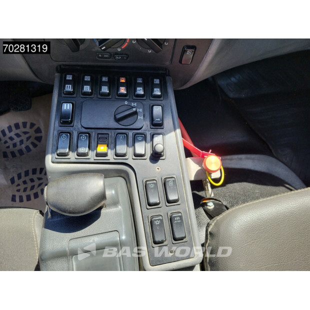 2010 Mercedes-Benz U20-41265092