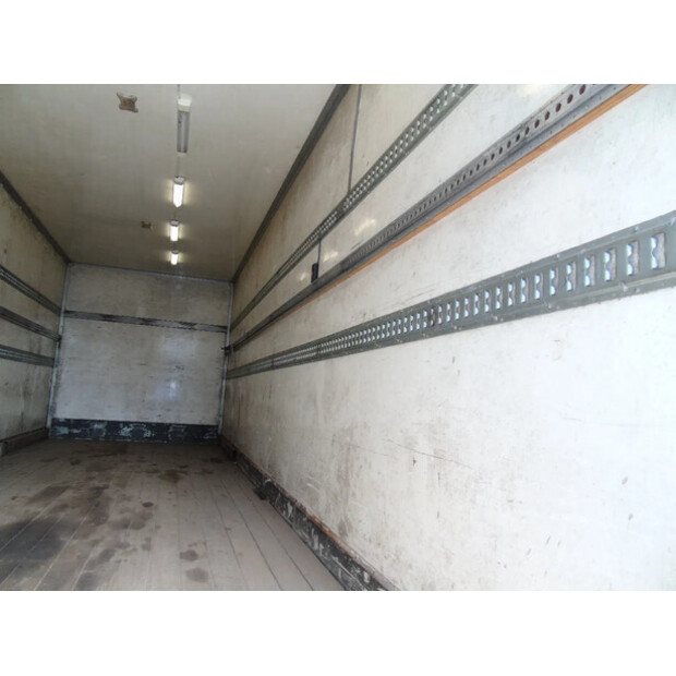 2009 Renault MIDLUM 220-41267045
