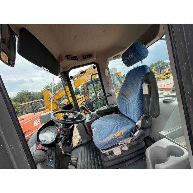 Hitachi ZW180-41275190