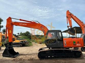 صورة ل حفارات مجنزرة 2022 هيتاشى EX200-5