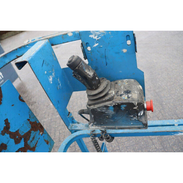 2012 Genie GS-2032-41281857