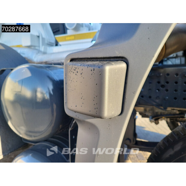2025 Mercedes-Benz Arocs 4142-41283536