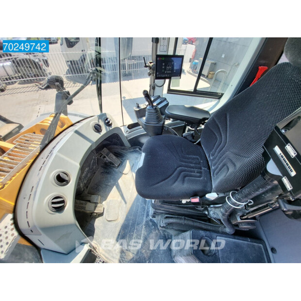 2021 ليبهير L556-41284193