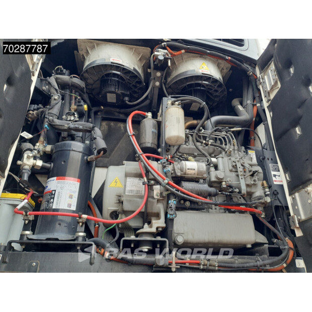 2020 كرون Carrier Vector 1550-41284937