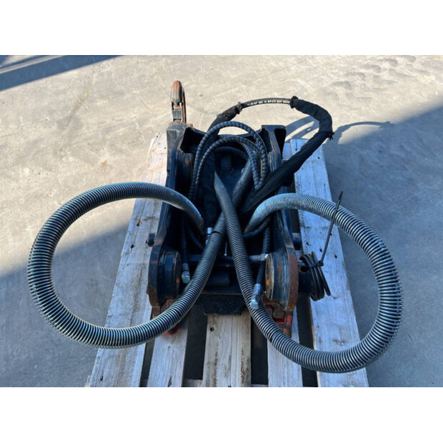 2021 OilQuick OQ65-41285641