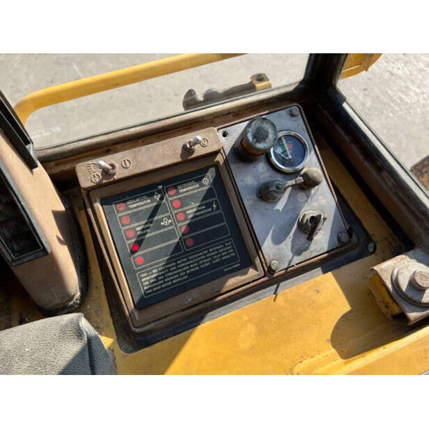 1986 Caterpillar 953-41287399