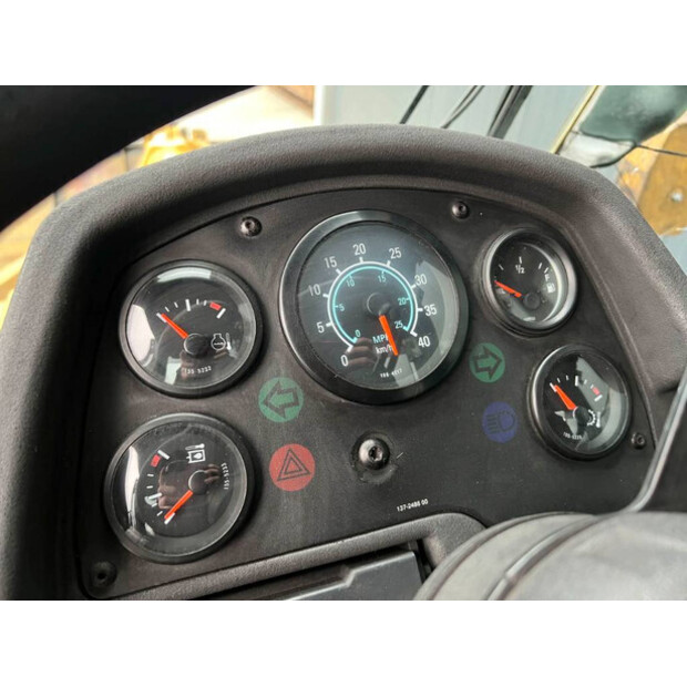 2000 كاتربيلر 938G-41289389