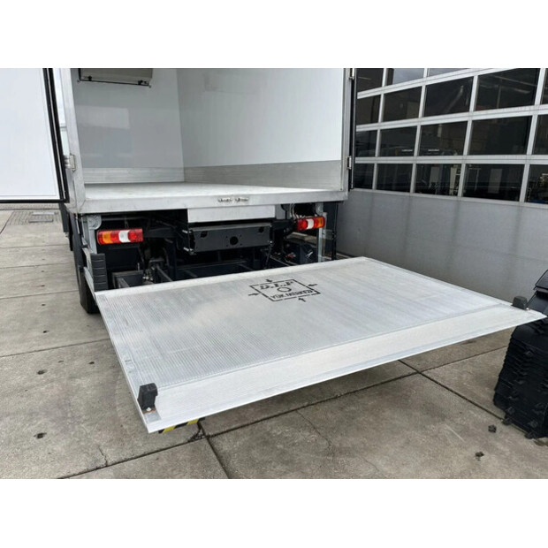 2025 مرسيدس بنز ATEGO 1725-41289826