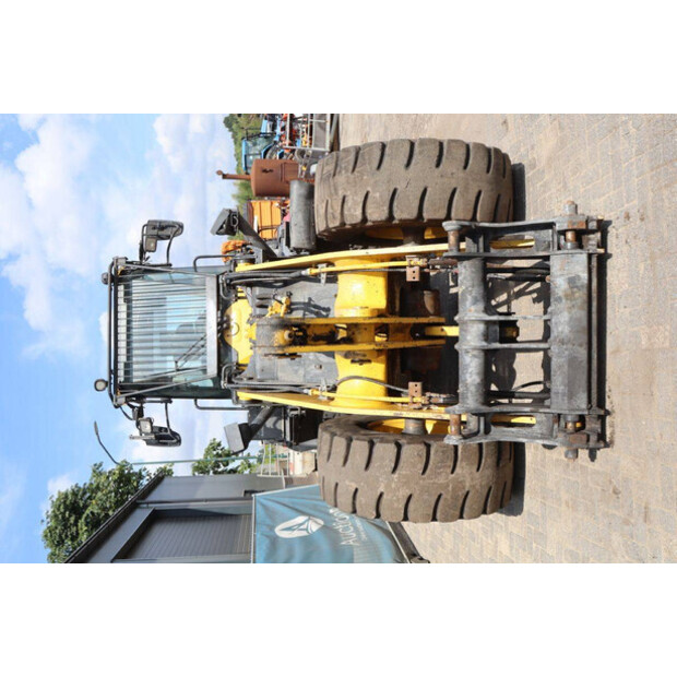 2020 Komatsu WA270-41290116
