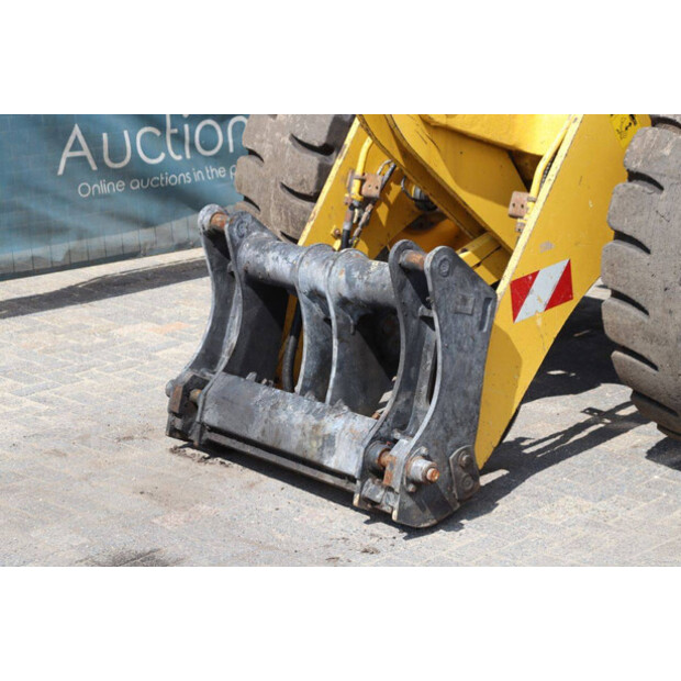 2020 Komatsu WA270-41290118