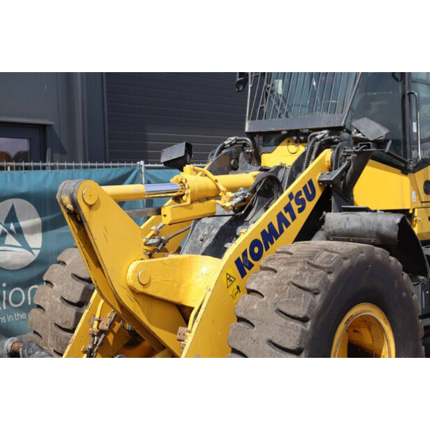 2020 Komatsu WA270-41290120