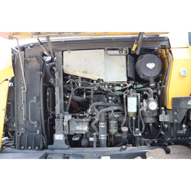 2020 Komatsu WA270-41290133