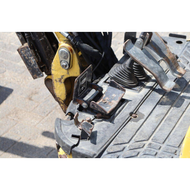 2018 YANMAR VIO17-41290235