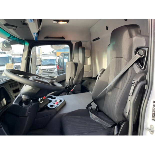 2025 Mercedes-Benz AROCS 3340-41290661