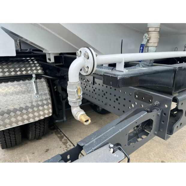 2025 Mercedes-Benz AROCS 3340-41290963