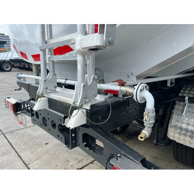 2025 Mercedes-Benz AROCS 3340-41290964