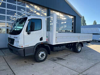Image de CAMIONS À PLATEAU 2025 Mercedes-Benz Accelo 915