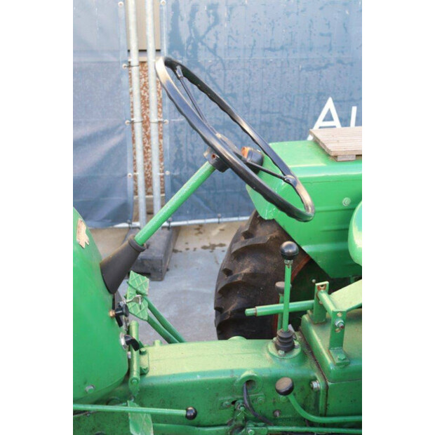 Holder B12-41291924