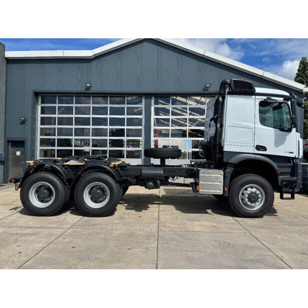 2025 Mercedes-Benz Arocs 4058 AS-41292420