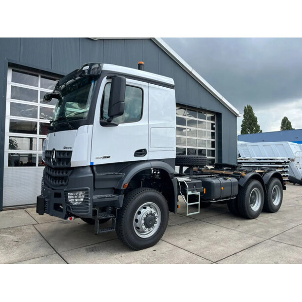 2025 Mercedes-Benz Arocs 4058 AS-41292587
