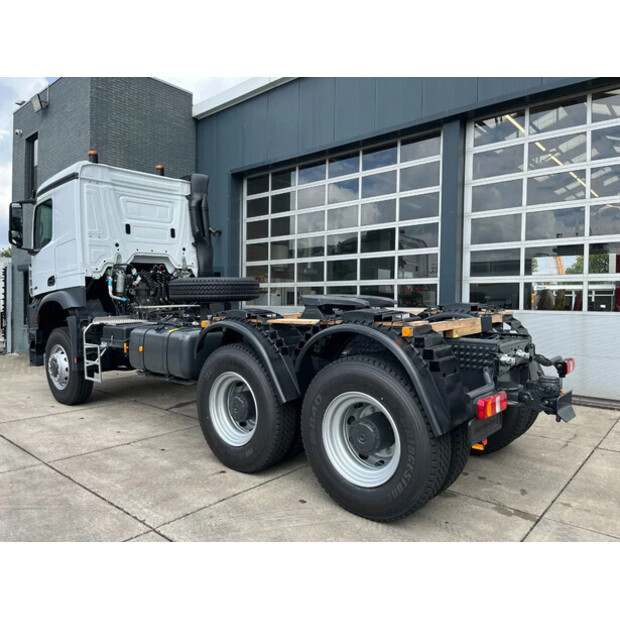 2025 Mercedes-Benz Arocs 4058 AS-41292589