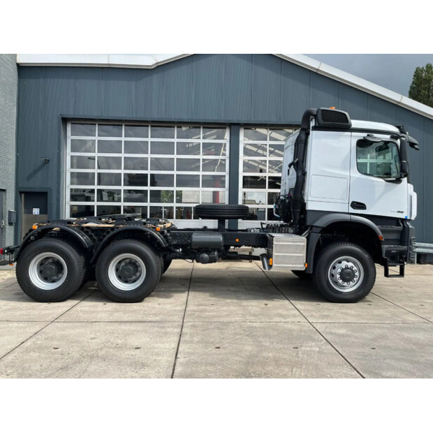 2025 Mercedes-Benz Arocs 4058 AS-41292592