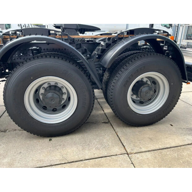 2025 Mercedes-Benz Arocs 4058 AS-41292601