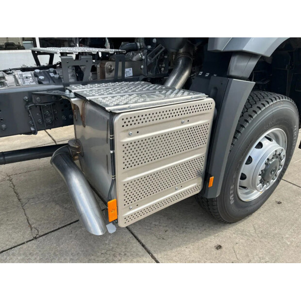 2025 Mercedes-Benz Arocs 4058 AS-41292605