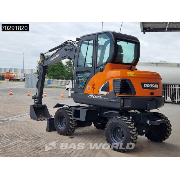 2025 Doosan DX60W-41294746