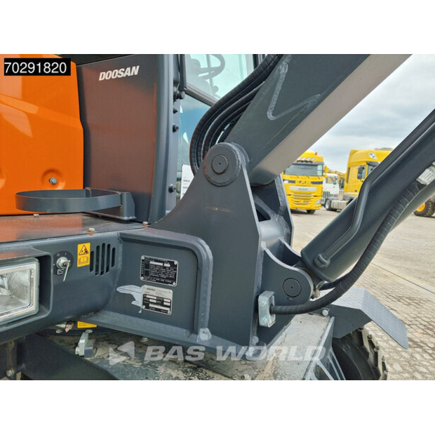 2025 Doosan DX60W-41294755