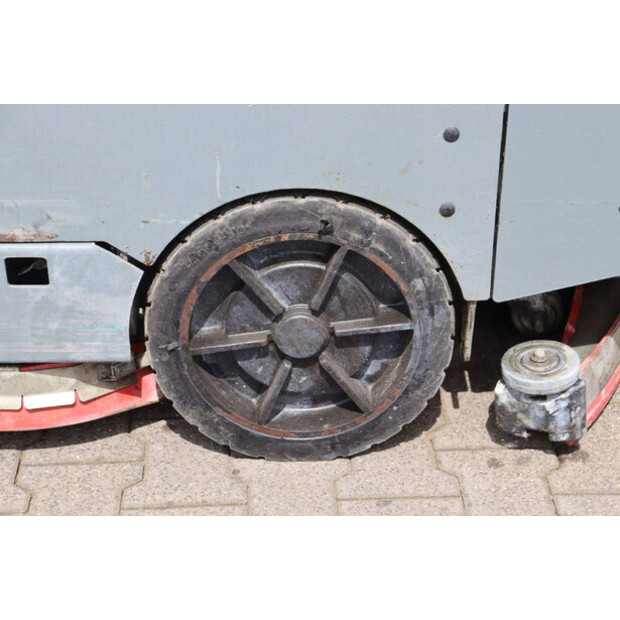2010 TENNANT T20-41294792