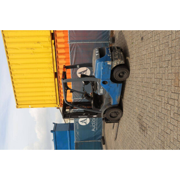 2012 Toyota 02-8FDF30-41294840