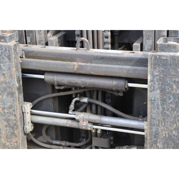2012 Toyota 02-8FDF30-41294858