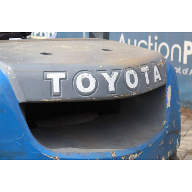 2012 Toyota 02-8FDF30-41294870