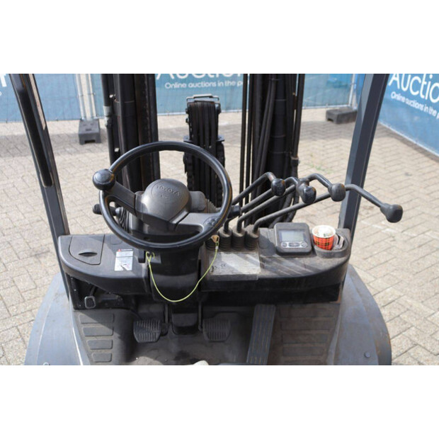 2012 Toyota 02-8FDF30-41294876