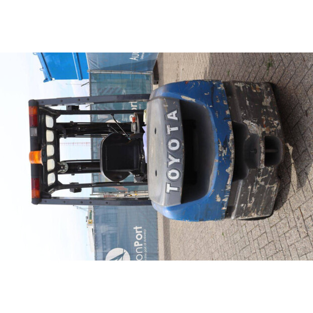 2012 Toyota 02-8FDF30-41294904
