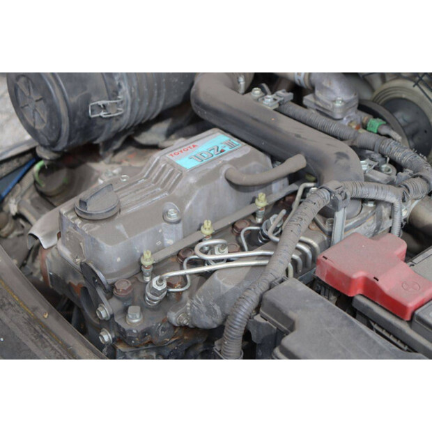 2012 Toyota 02-8FDF30-41294934