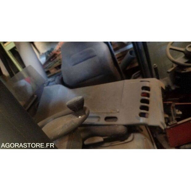 Crown-41307392