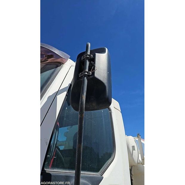 2004 Renault PREMIUM-41307532