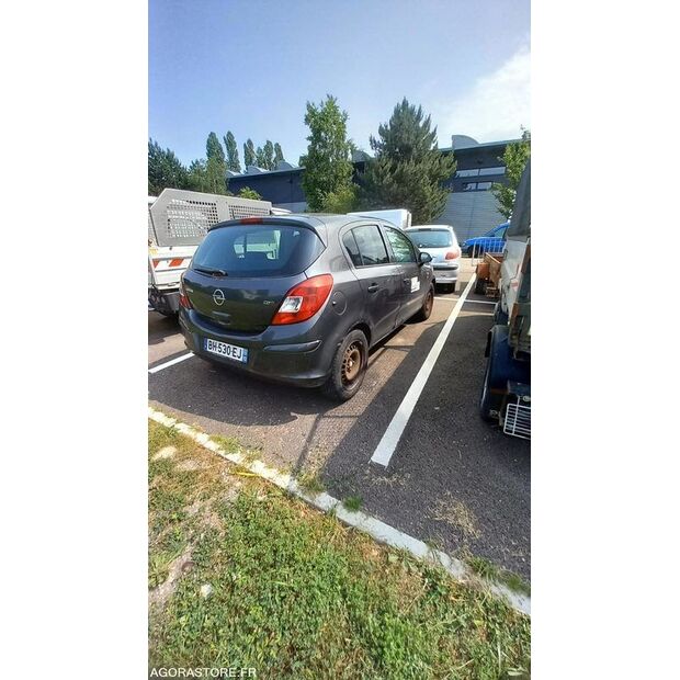 2011 Opel CORSA-41307572