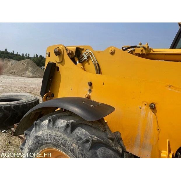 جيه سي بي 525-125-41307652