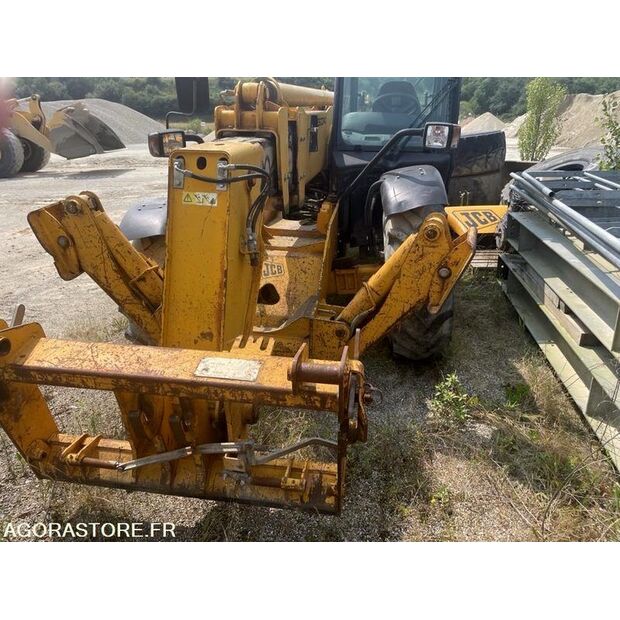 جيه سي بي 525-125-41307659