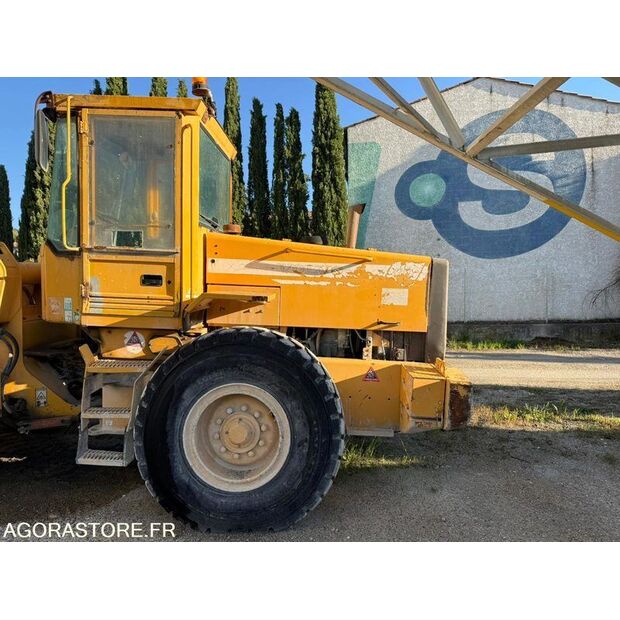 1999 Volvo L70C-41307706