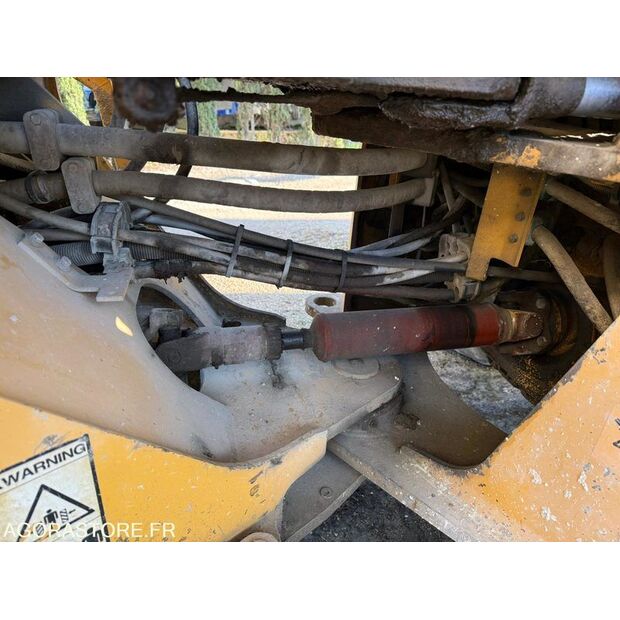1999 Volvo L70C-41307731