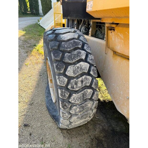 1999 Volvo L70C-41307759
