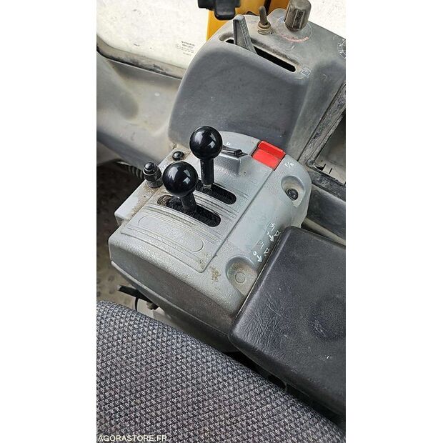 فولفو L50D-41308007