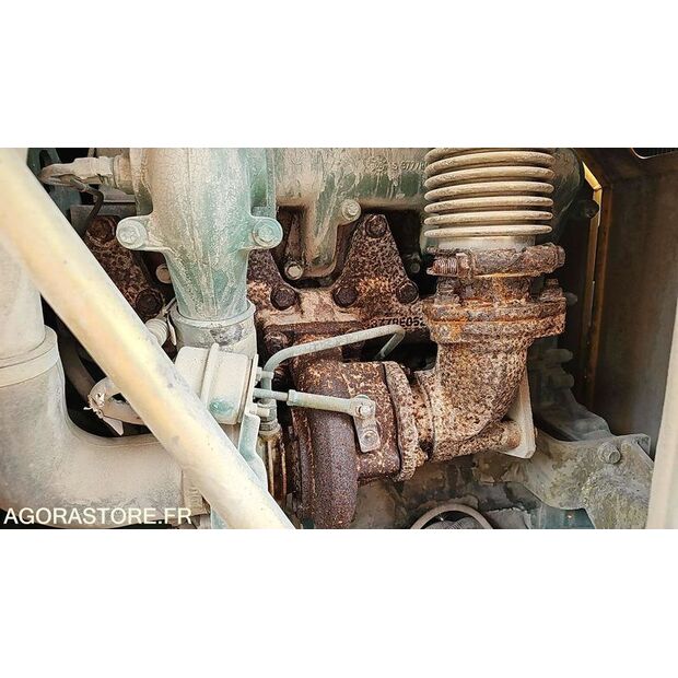 فولفو L50D-41308037